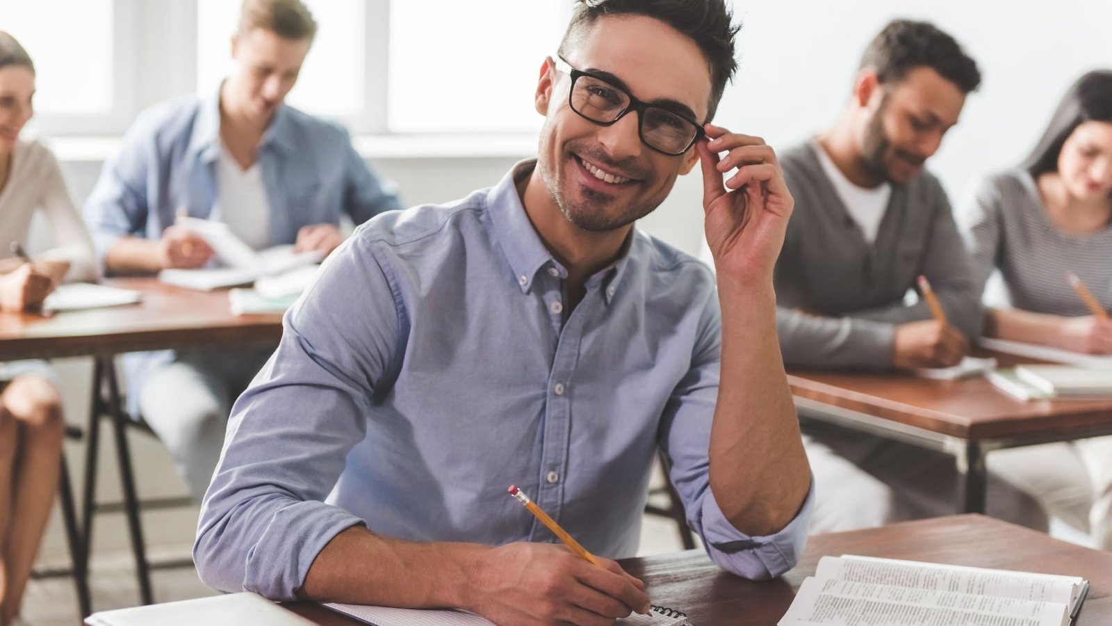 Inglês para maiores de 18 anos_01